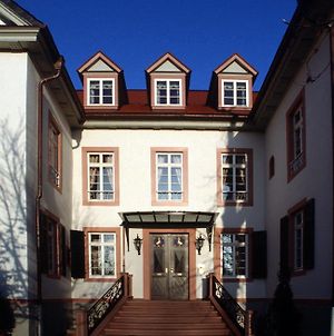 Herrenhaus Von Low Ξενοδοχείο Bad Nauheim Exterior photo