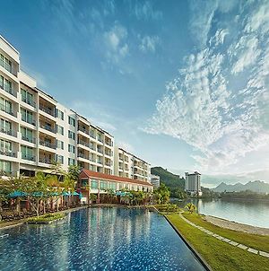 Dayang Bay Serviced Apartment & Resort Λανγκάουι Exterior photo