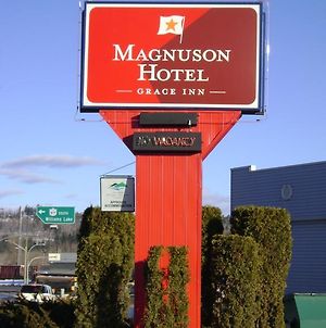 Magnuson Hotel Grace Inn Quesnel Exterior photo