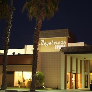 Royal Plaza Inn Indio Exterior photo
