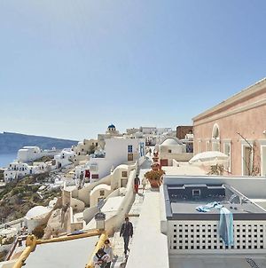 La Maltese Oia Luxury Suites Santorini Island Exterior photo