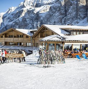 Passo Sella Dolomiti Mountain Resort Σέλβα ντι Βαλ Γκαρντένα Exterior photo