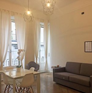 Altido Elegant Family Apt For 7, Minutes From Duomo Διαμέρισμα Μιλάνο Exterior photo