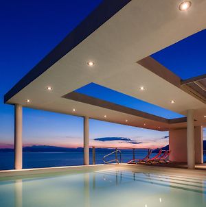 Unique Luxury Villa Sea Side Evia Αιδηψός Exterior photo