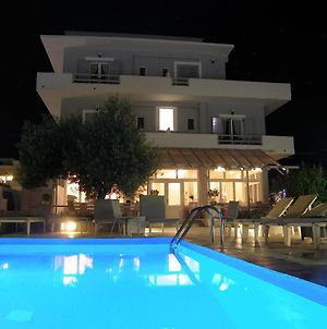 Syros Holidays Ξενοδοχείο Βάρη Exterior photo