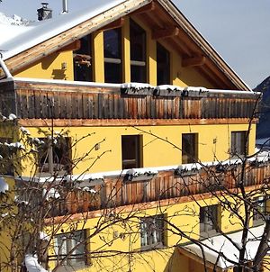 Haus Aperies Διαμέρισμα Pettneu am Arlberg Exterior photo