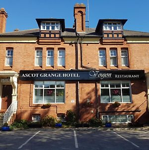 Ascot Grange Hotel - Voujon Restaurant Λιντς Exterior photo
