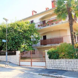 Labinac Ines, Only 300 M From Beach Διαμέρισμα Πόρετς Exterior photo