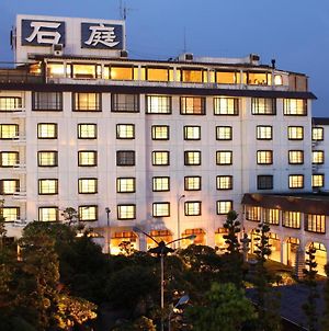 Hotel Sekitei Fuefuki Exterior photo
