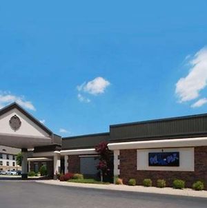 Rodeway Inn Conference Center Crawfordsville Exterior photo