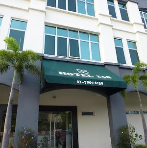Hotel 138 @ Subang Σαχ Αλάμ Exterior photo