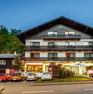 Schwarzwaldhotel Sonne Μπάντεν-Μπάντεν Exterior photo