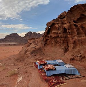 The Bedouin Meditation Camp Ξενοδοχείο Ουάντι Ραμ Exterior photo
