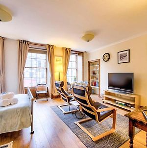 Altido Royal Mile Apartment For Two - Location, Location! Εδιμβούργο Exterior photo