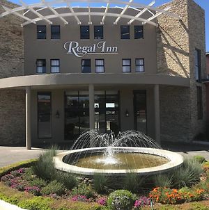Regal Inn Hotel Midrand Exterior photo