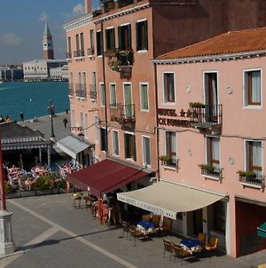 Hotel Ca' Formenta Βενετία Exterior photo
