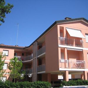 Appartamenti Dei Pini Μπιμπιόνε Exterior photo