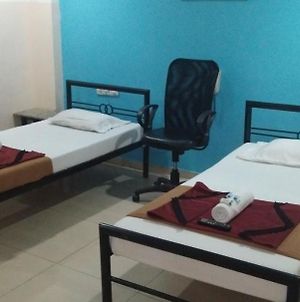 Deccan Comforts Ξενοδοχείο Χιντεραμπάντ Exterior photo