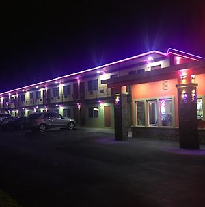 Orange Villa Park Motel Exterior photo