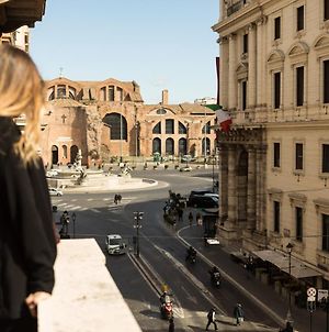 Bespoke Luxury Suites And Apartments Ρώμη Exterior photo