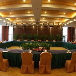 Mudu-Lee Royal International Hotel Λουό Γιανγκ Facilities photo
