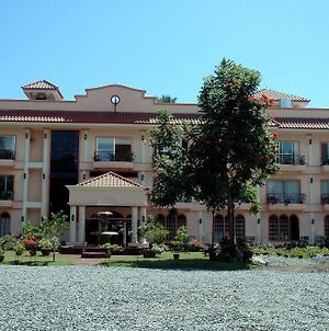 Chateau Del Mar Ξενοδοχείο Davao City Exterior photo