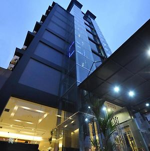 Dreamtel Jakarta Ξενοδοχείο Exterior photo