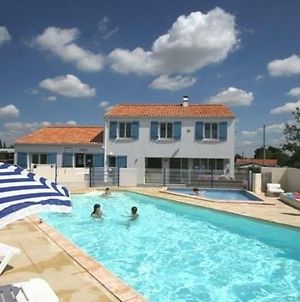 Camping Le Logis Ξενοδοχείο Σαιν-Ζαν-ντε-Μον Exterior photo