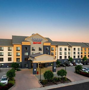 Fairfield Inn And Suites By Marriott Κελόουνα  Exterior photo