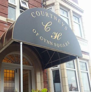 Courtneys Of Gynn Square Bed and Breakfast Μπλάκπουλ Exterior photo