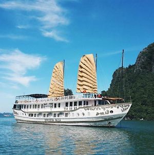 Indochina Sails Premium Ξενοδοχείο Χα Λονγκ Exterior photo