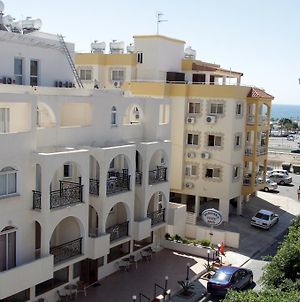 Pasianna Hotel Apartments Λάρνακα Exterior photo