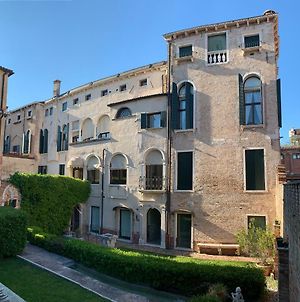 Palazzo Contarini Della Porta Di Ferro Aparthotel Βενετία Exterior photo