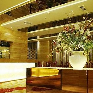 Golden Ocean Star Hotel Σενγιάνγκ Interior photo