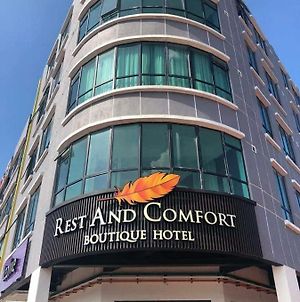 Rest And Comfort Boutique Hotel Κουάλα Τερενγκάνου Exterior photo