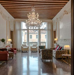 Luxury Balcony Apartment Βενετία Exterior photo