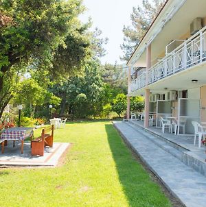 Pension Giannis Αdults only Κοίνυρα Exterior photo