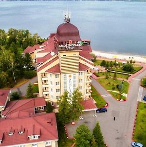 Smolinopark Ξενοδοχείο Τσελιαμπίνσκ Exterior photo