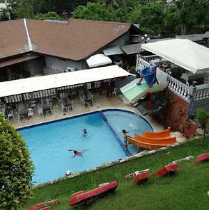 D'Japanese Tunnel Family Resort Davao City Exterior photo