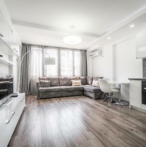 Miku Apartment-Extraordinary 1Bd At Blloku Area Τίρανα Exterior photo