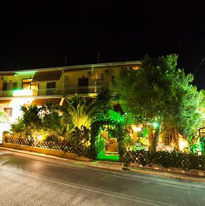 Hotel Possidon Αίγινα Exterior photo