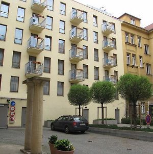 Aparthotel Austria Suites Πράγα Exterior photo