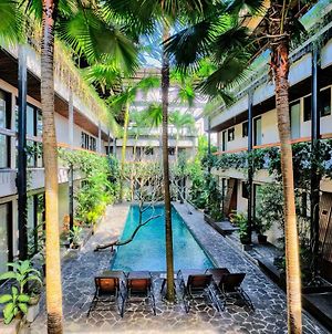 Outpost Ubud Penestanan Coworking & Coliving Exterior photo