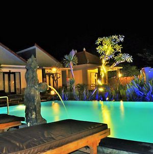 Favorit Bungalow And Spa Luxury Nusa Penida Exterior photo