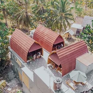 Sukawati Inn At Crystal Bay Nusa Penida Exterior photo