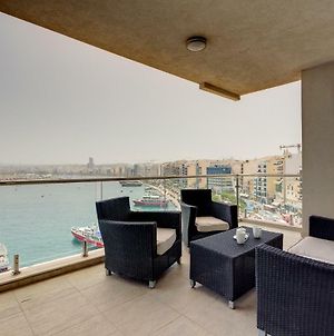 Contemporary, Luxury Apartment With Valletta And Harbour Views Σλιέμα Exterior photo