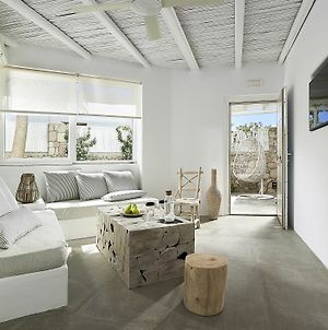 Delmar Apartments & Suites Milos Πολλώνια Exterior photo