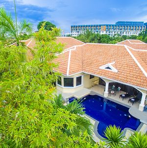 Vip Villas Pattaya Palm Oasis Jomtien Beach Exterior photo