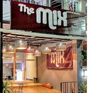 The Mix Bangkok - Silom Ξενοδοχείο Exterior photo