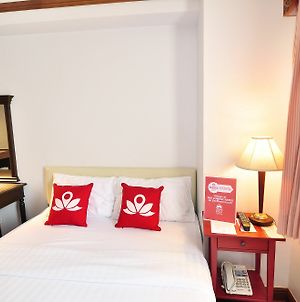 Zen Premium Silom Soi 22 Ξενοδοχείο Μπανγκόκ Exterior photo